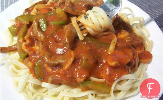 Tão fácil Ricota e Fettuccine com tomates