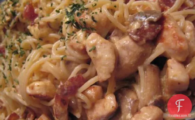 Macarrão de frango com creme de leite e molho de queijo (Zwt3 Western)
