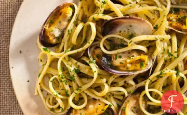 Linguine com molho de molusco