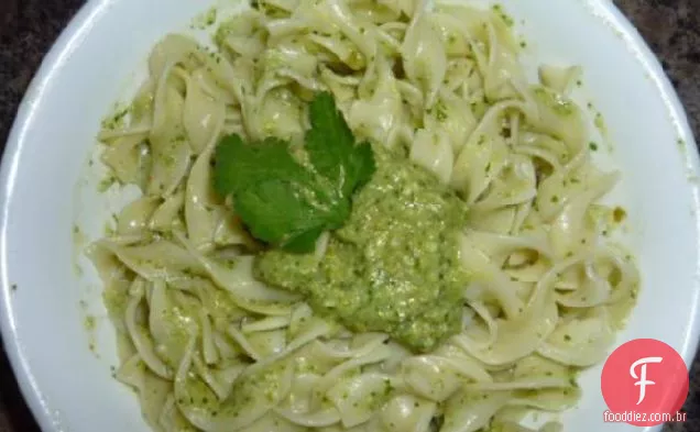 Chile Verde-Molho Pesto De Coentro (Macarrão)