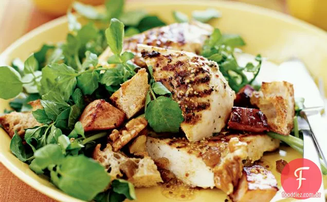 Salada de frango grelhado e agrião com Bacon canadense