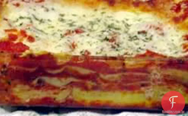 Três Lasanha De Queijo