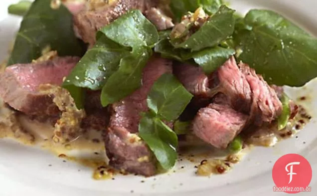 Carne De Mostarda E Salada De Agrião
