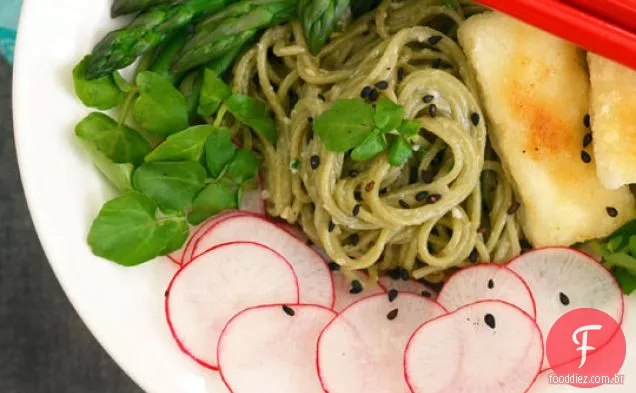 Primavera Soba Com Molho Miso