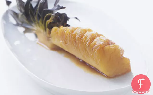 Abacaxi assado com tequila e limão