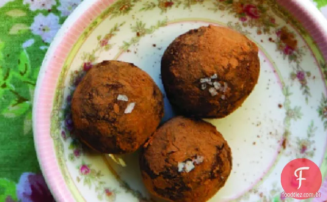 Trufas de queijo de cabra com Chocolate e pimenta preta