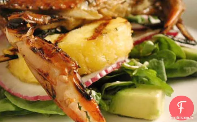 Salada grelhada de Caranguejo e abacaxi com agrião