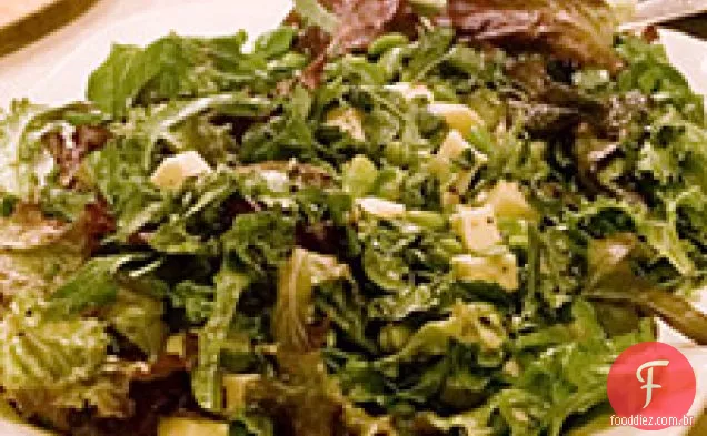 Salada De Feijão Fava E Pecorino