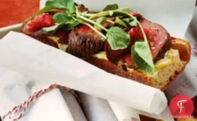 Sanduíches De Lombo De Carne Com Maionese De Ervas