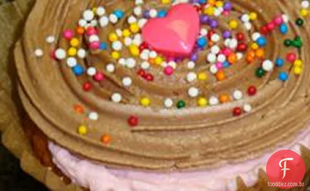 Glacê de Creme De Manteiga rápido e quase profissional