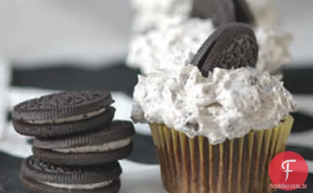 Vegan Fluffy Buttercream Frosting