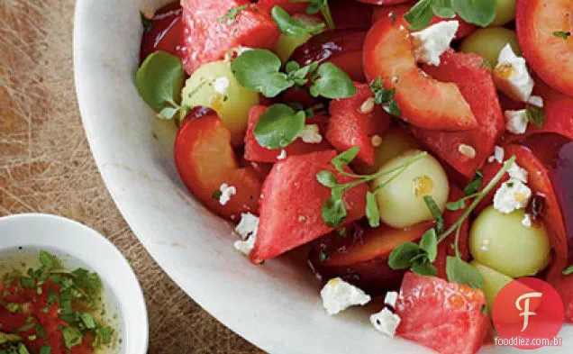 Salada de melão e ameixa