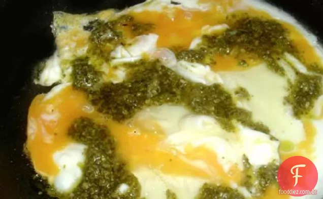Ovos Mexidos Ondulados Pesto