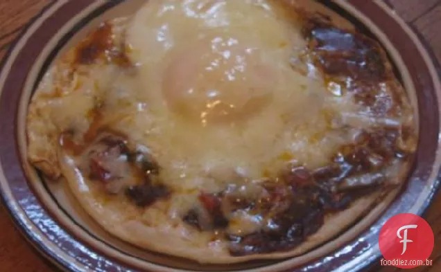 Ovo Mole Tostada
