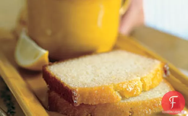 Bolo de iogurte com esmalte de marmelada
