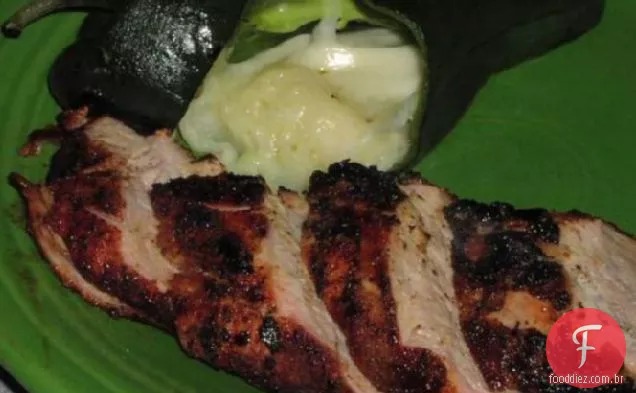 Carne de porco grelhada e pimentos Poblano