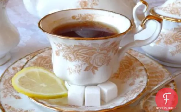 Fazendo um copo perfeito ou pote de chá