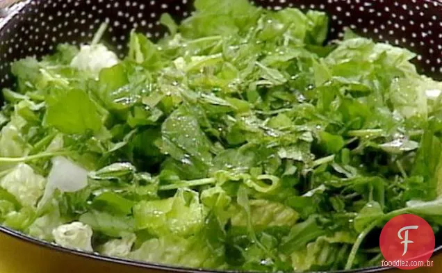 Salada de agrião com molho de limão