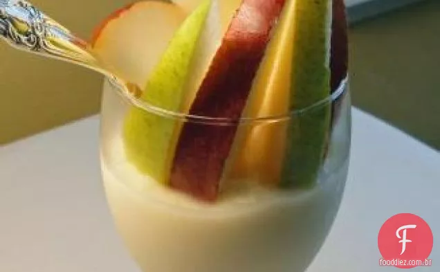 Ricota com mel cru e peras