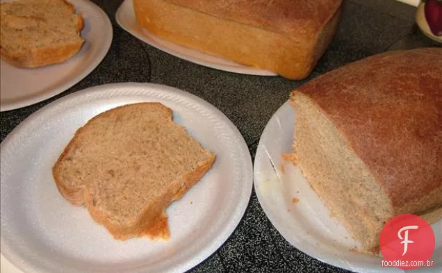 Crostini de queijo de cabra com marmelada de laranja e pimenta preta