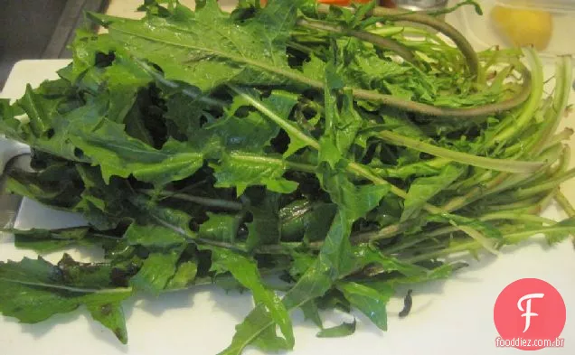 Receita de verduras de dente-de-Leão fritas