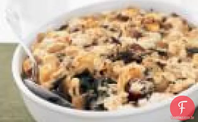 Macarrão Assado Com Dente De Leão E Salsicha