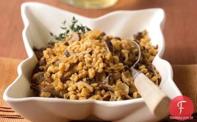 Cevada assada com cogumelos Shiitake e cebola caramelizada