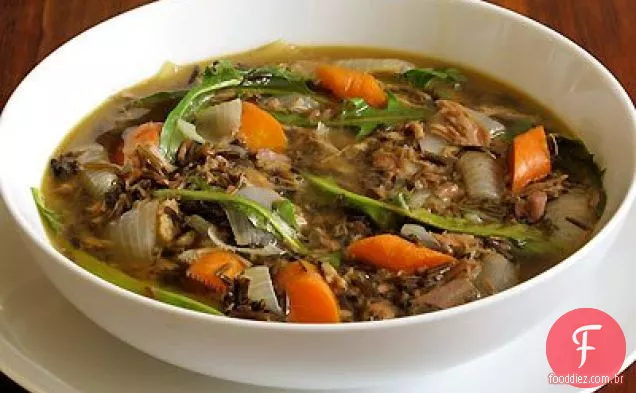 Sopa De Cordeiro Com Verdes De Dente-De-Leão