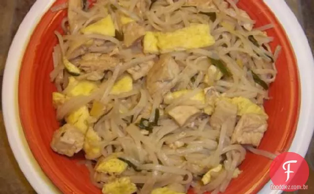 Macarrão de gengibre e frango