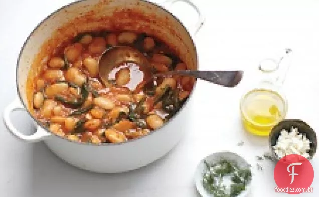 Feijão Gigante Com Feta E Verduras Amargas