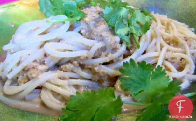 Macarrão Fácil De Caju Com Gergelim