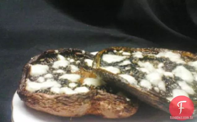 Cogumelos Portabella Assados Com Queijo Azul