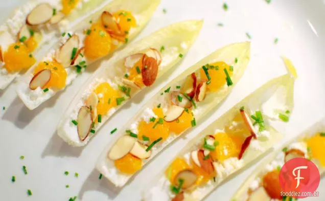 Endívias Com Queijo De Cabra, Tangerina E Amêndoas