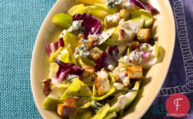 Salada de endívia, Pêra e queijo azul