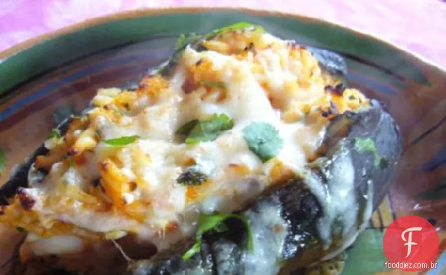 Poblanos recheados com Cheddar e frango
