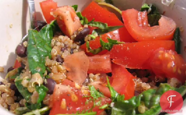 Quinoa gasta e Salada De Feijão Preto