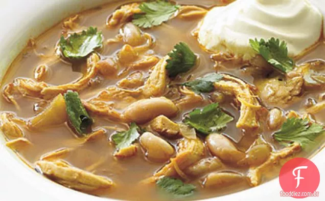 Sopa de frango e feijão branco do sudoeste