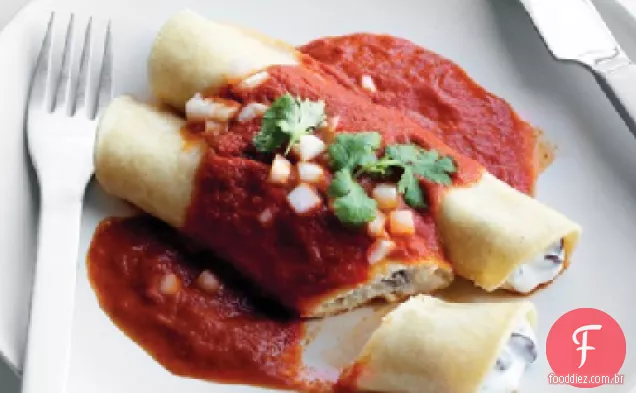 Enchiladas de feijão e queijo