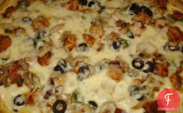 Mika's Barbecue Chicken Alfredo Pizza