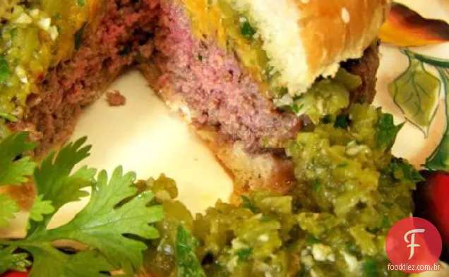 Hambúrgueres De Lombo Chileno Com Salsa Verde