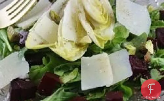 Salada Tricolore de endívia, beterraba e rúcula, Pantzaria Salata