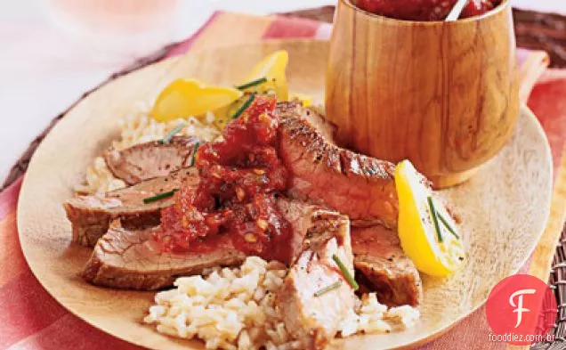 Bife de flanco ardente com geléia de tomate