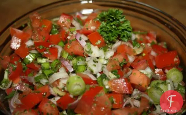 Sopa de aletria e páprica (Dweda Zaara)