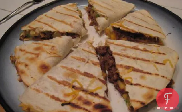 Sudoeste Chouriço Quesadillas