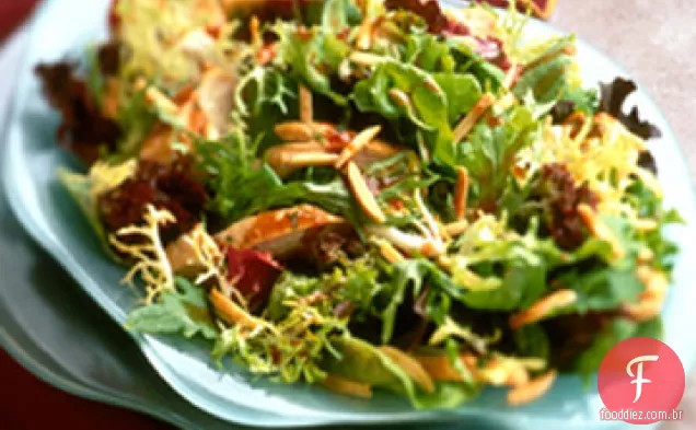 Salada Asiática De Amêndoa De Frango