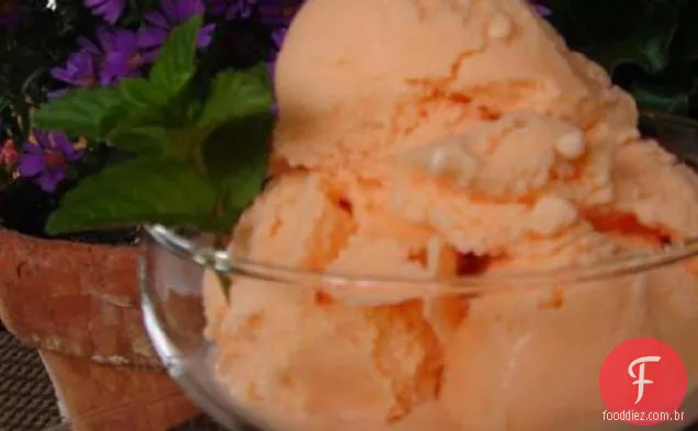 Sorvete de limão cremoso (ou laranja, se preferir!)
