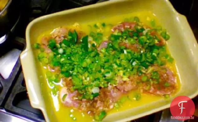 Limão laranja picante e coxas de Frango Assado com cominho