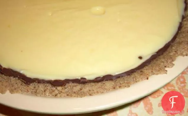 Torta De Creme De Toranja Com Crosta De Chocolate E Noz-Pecã