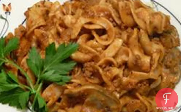 Caçarola De Macarrão De Carne Moída