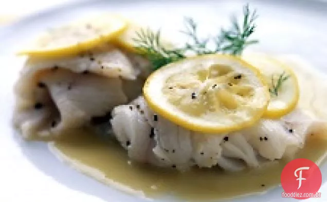 Linguado com molho de manteiga de limão